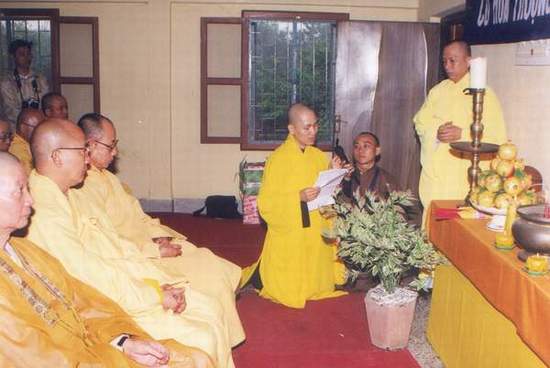 009-htThanhKiem3.JPG (28868 bytes)