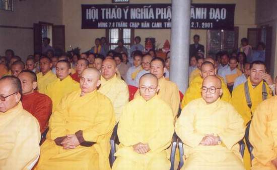 009-htThanhKiem4.JPG (26097 bytes)