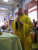 tv-QuangDuc12b.JPG (6637 bytes)