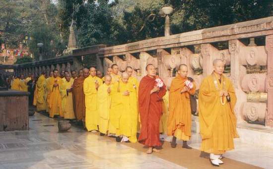 004-hoithao5.JPG (31291 bytes)